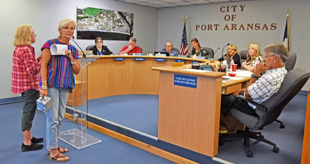 Old Town Preservation Board members Cathy Fulton, left, and Patt Coeckelenbergh speak to the Port Aransas City Council and city staff on Thursday, Oct. 20. Staff photo by Kathryn Cargo