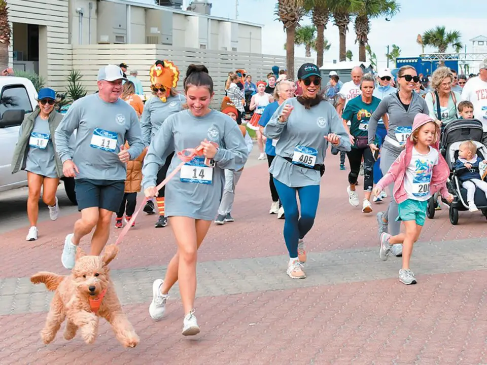 Running, bowling and gobbling at Palmilla